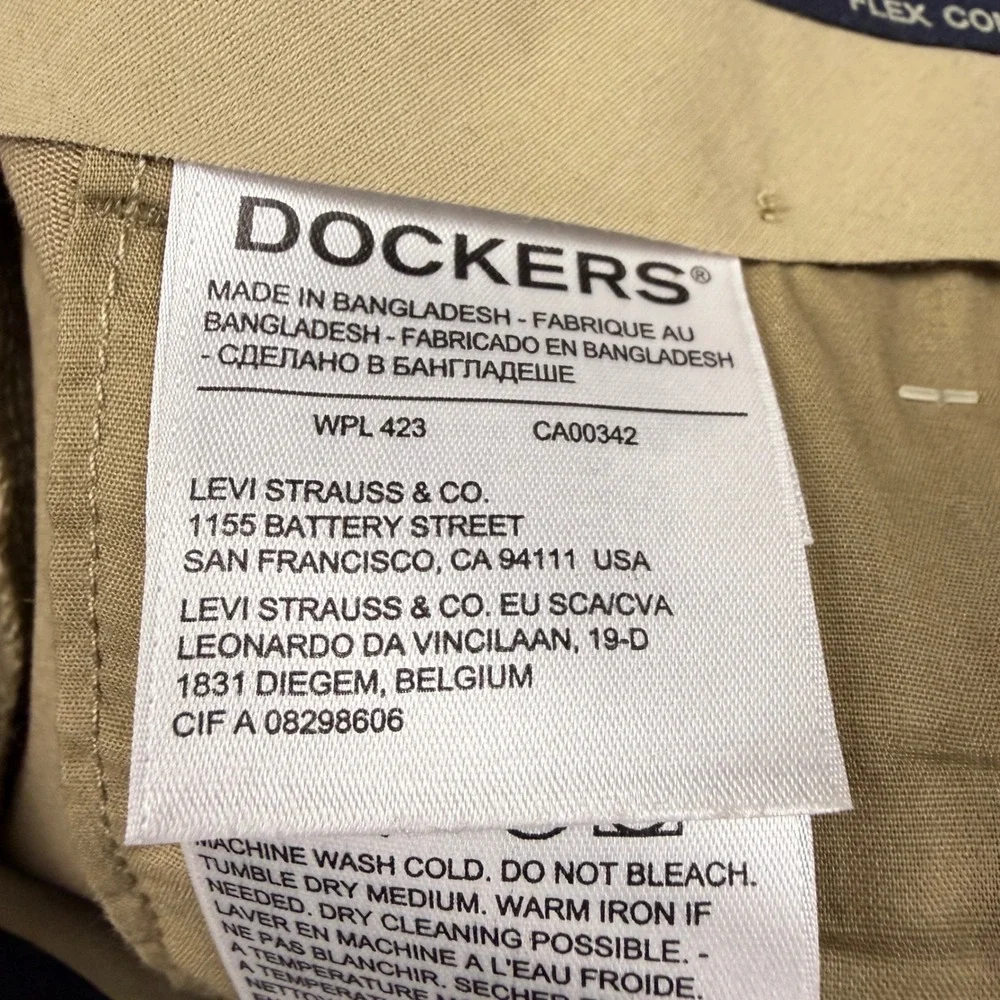 Dockers Signature Khaki Mens 36x30 Tan Straight Fit‎ Lux Cotton Stretch MSRP $62